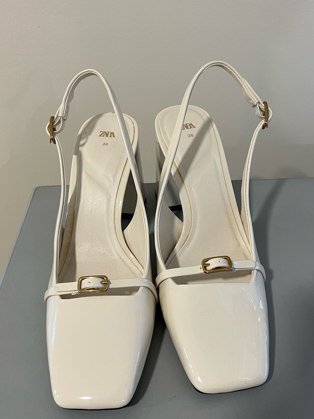 Sexy Zara Cream Patent Slingback Pumps with Gold Buckle